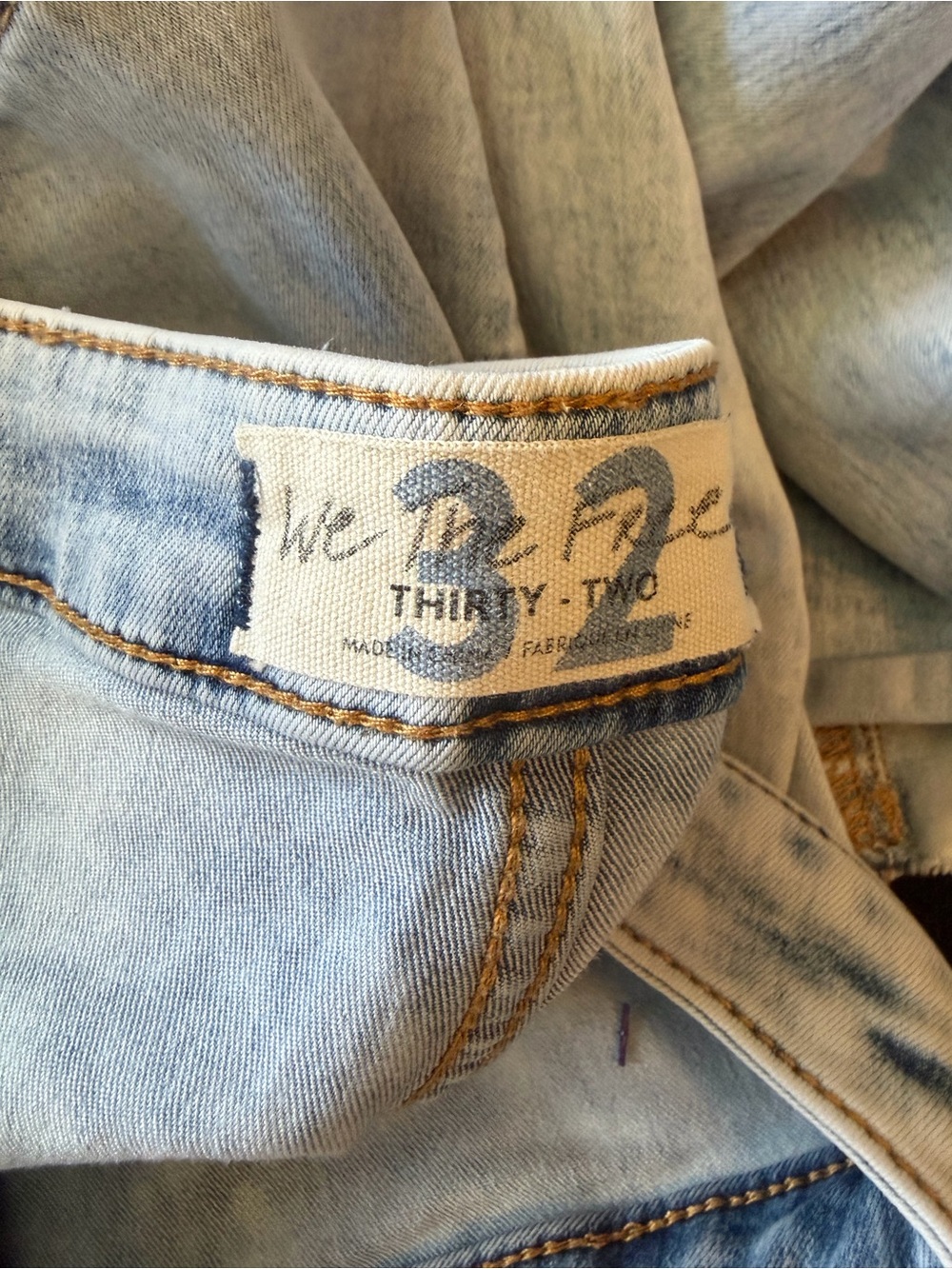 We The Free by Free People Flare Jeans – Light Wash – Size 32 - Picture 4 of 6